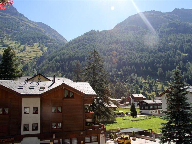 Typically Swiss Hotel Tascherhof Exterior foto